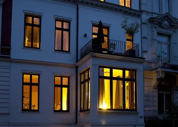 Von Deska Townhouses - White House